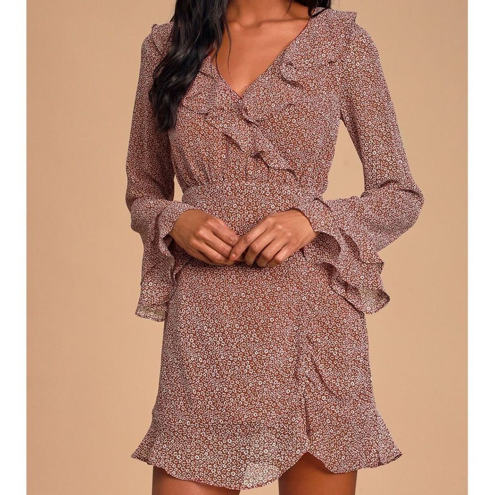 Lulus Zoelle Mini Dress Womens M Burgundy Floral Print Long Sleeve Ruffle NWT